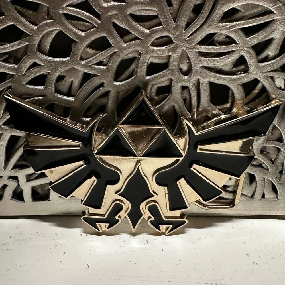 Legend of Zelda Nintendo 2013 Belt Buckle Black & Gold